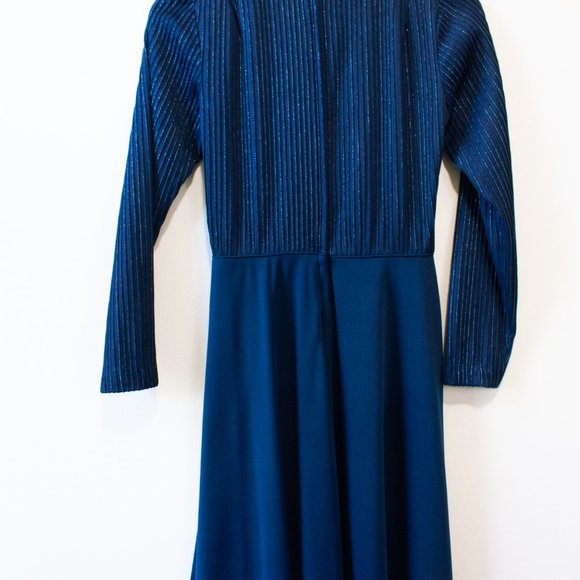 blue evening gown, floor length dress - Picture 3 of 7